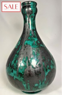 Antique vase with artistic glaze, E.S.K.A.F. Antieke vaas met artistiek glazuur, E.S.K.A.F.