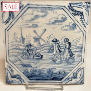 Tile with a Dutch winter landscape, circa 1750. Tegel met een Nederlands winterlandschap, circa 1750.