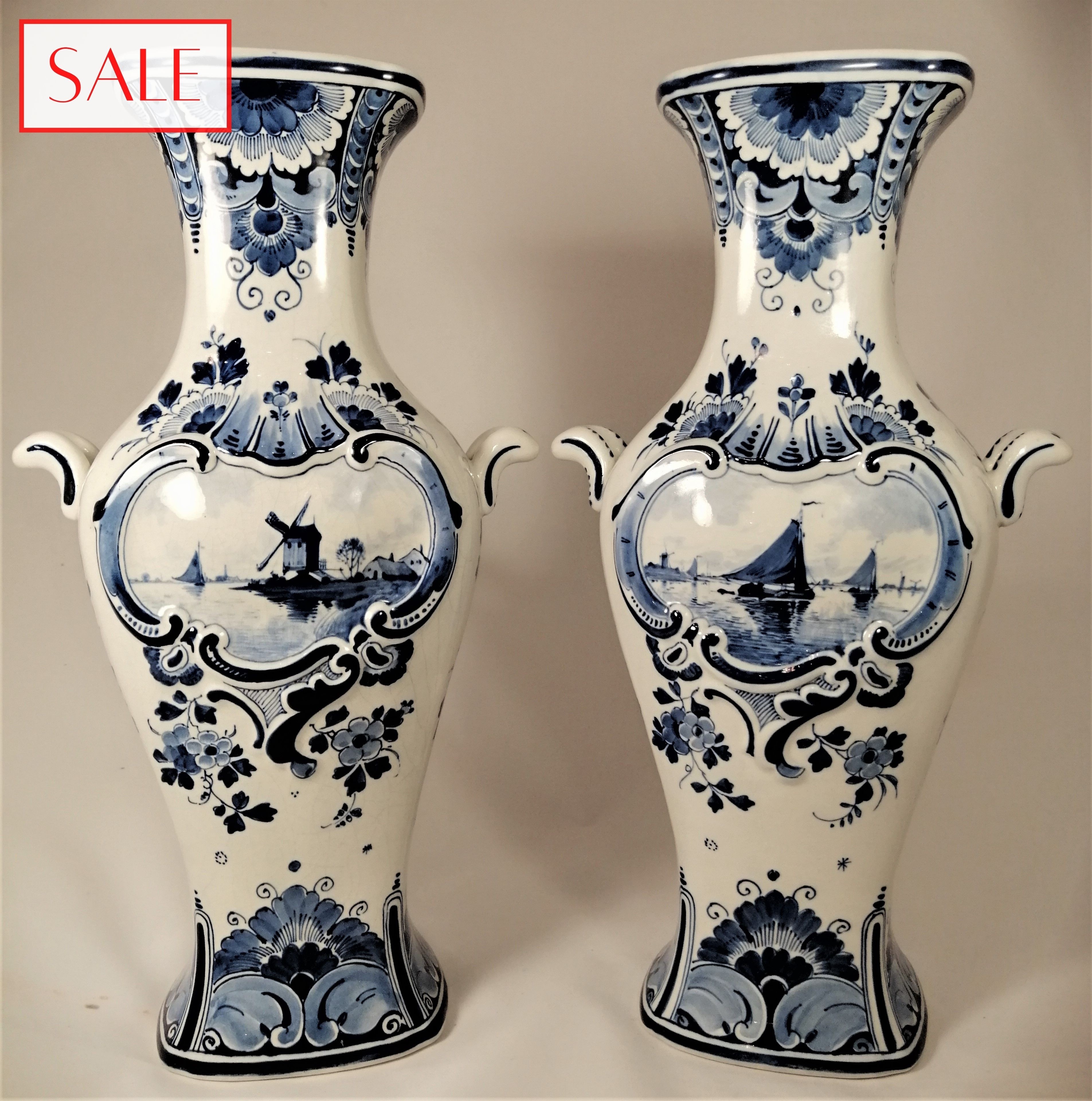 hack Socialistisch omzeilen Set of two large vases, Royal Delft. Set van twee grote vazen, De  Porceleyne Fles. - Royal Delft & Antique earthenware - Sale
