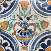 Tegel met een bloempot motief en quarter rozet hoekmotief ca. 1625-20