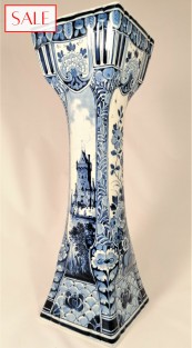 Large, antique vase, Royal Delft. Grote, antieke vaas, De Porceleyne Fles.