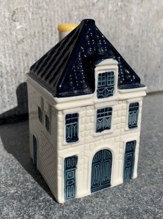 KLM Huis 64.