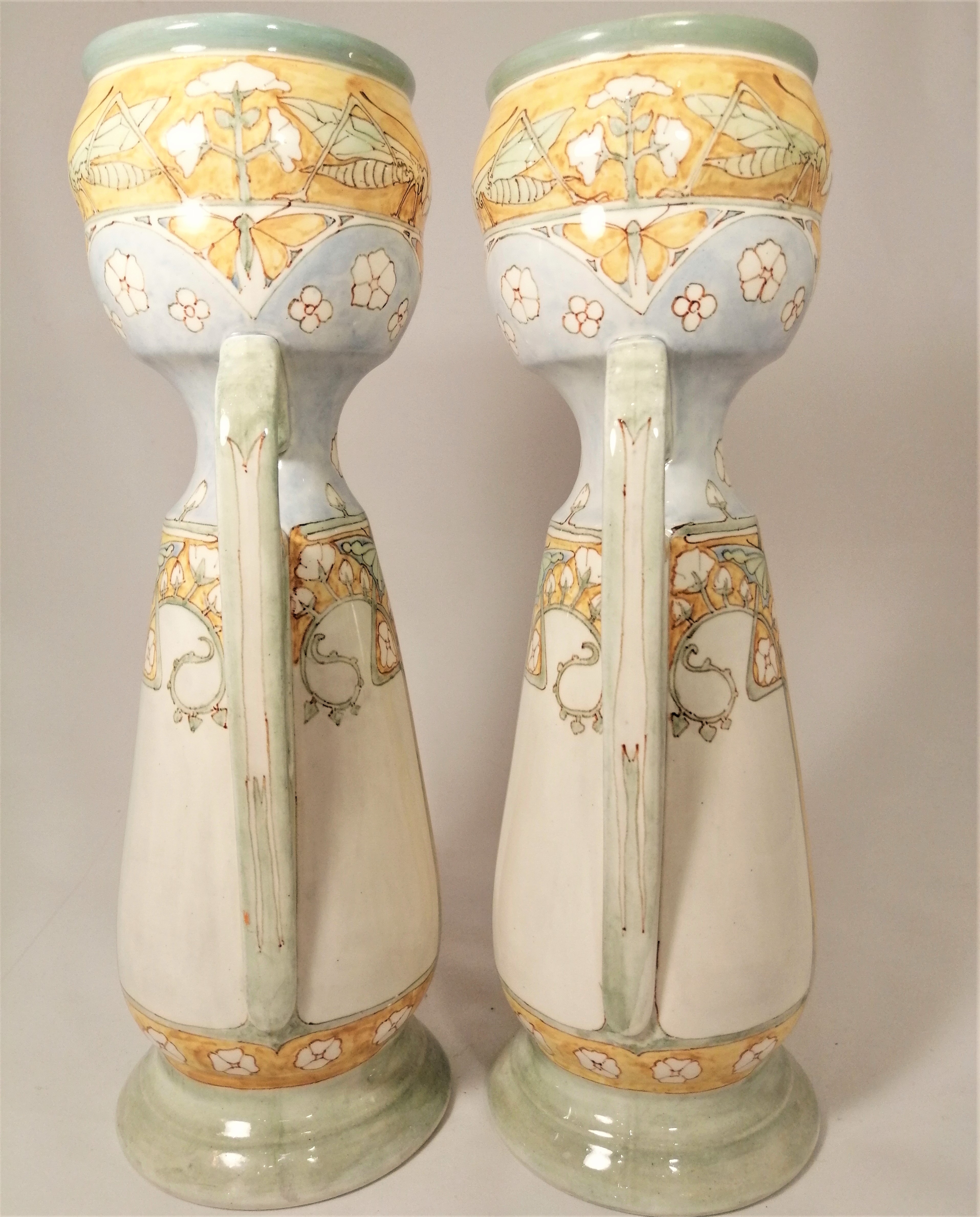 het dossier Kiezen grip Set of two large vases, Holland Utrecht. Set van twee grote vazen, Holland  Utrecht. - Online shop