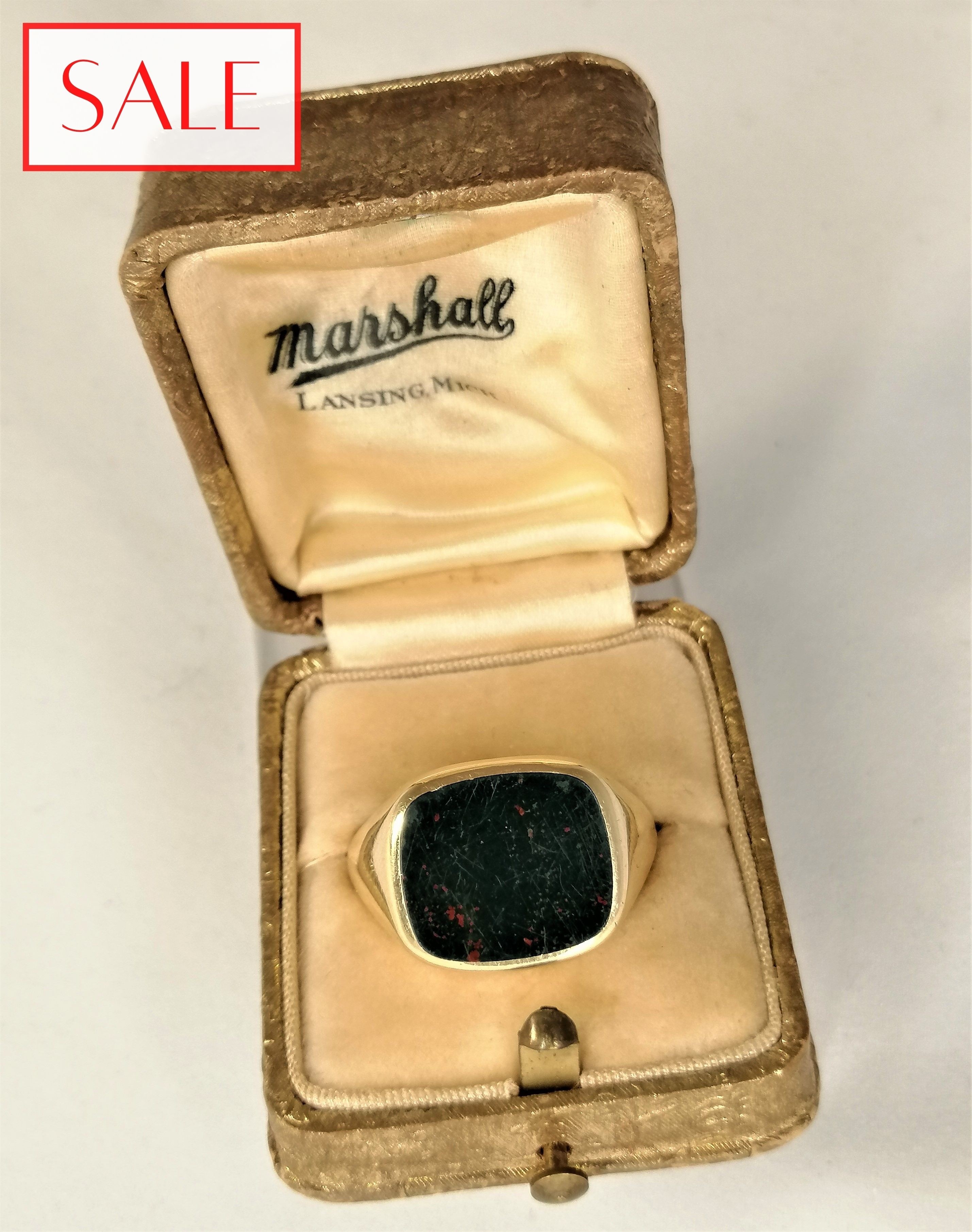 Vintage 14K gold gentleman's ring with heliotrope. Vintage gouden heren ring met heliotroop. - Jewelry Juwelen -