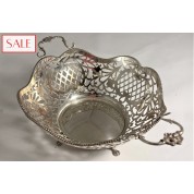 Vintage silver basket with pomegranates. Vintage zilveren mand met granaatappels.-20